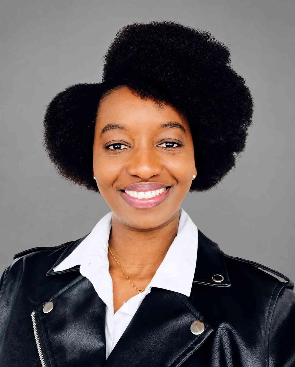 Esther Ahou, Fondatrice · Conseil en leadership & coaching, Cheffe de projet en transformation
